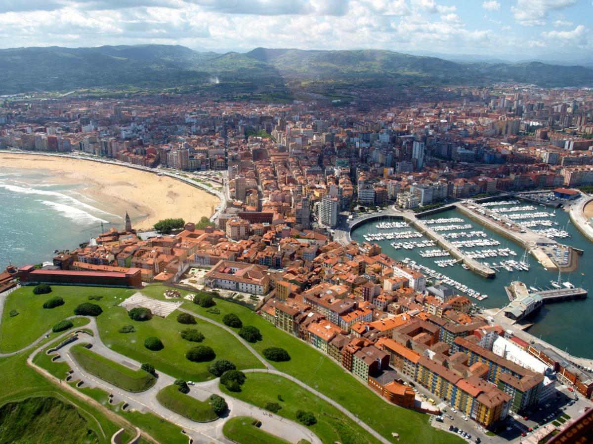 Apartamento Bianca Apartment Gijon Bagian luar foto